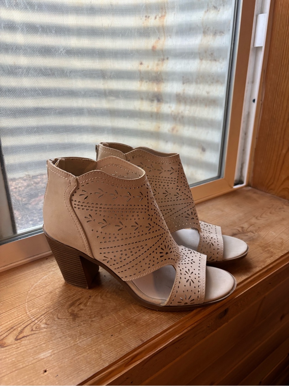 Open-Toe Western Block Heel Sandal - Beige
